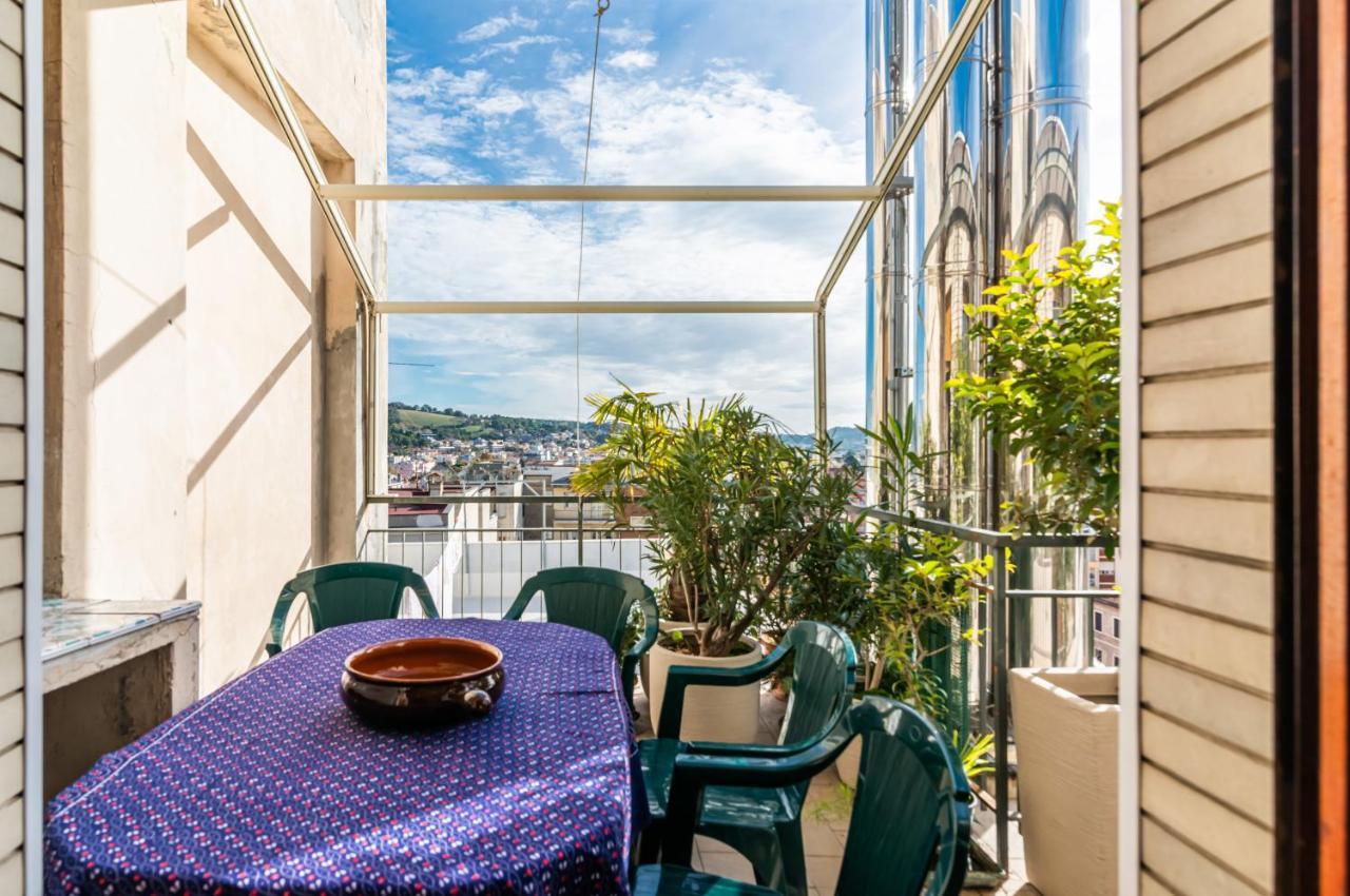 Attico Pisaurum - Central Apartment With Parking! Pesaro Ngoại thất bức ảnh